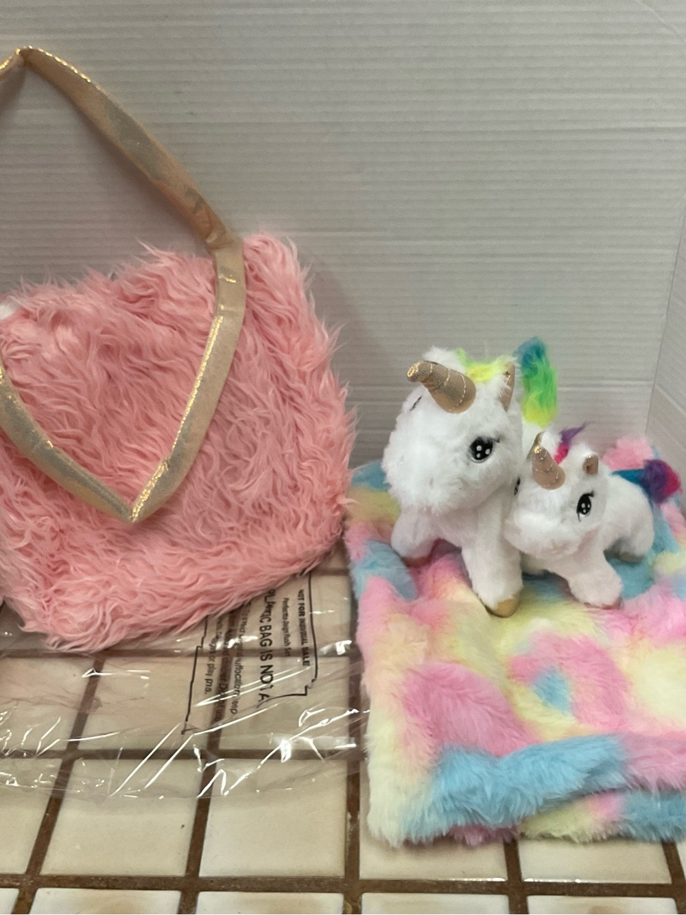 Kids Pink Faux-Fur Bag with Rainbow Unicorn Plush Set